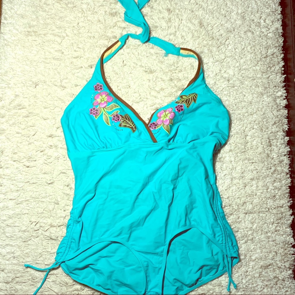 Bathing suit